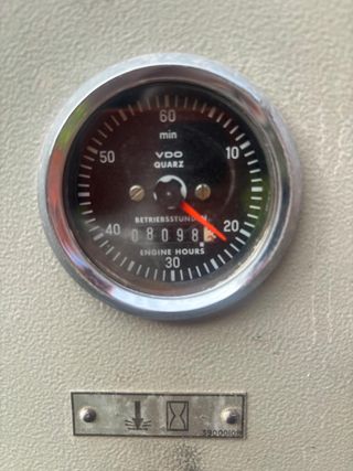 Perforadora Tamrock 702 con martillo HL 700