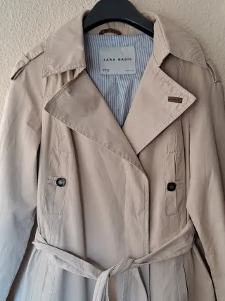 Lote Gabardina Zara y Pantalones animal print