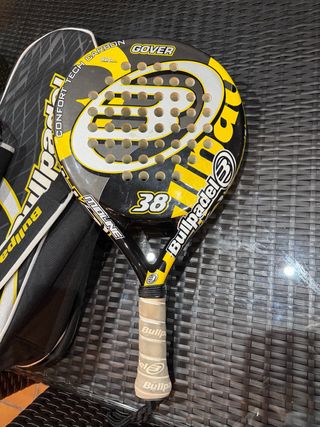 Pala Bullpadel Confort Tech Carbon Gover 38