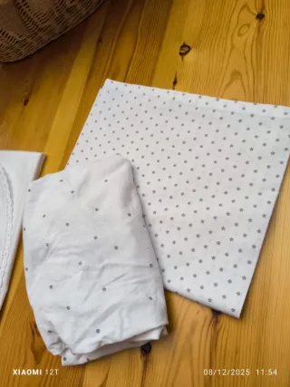 Capazo, moisés, cuna + vestidura + patas + REGALOS