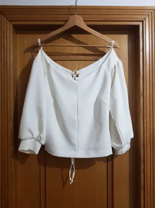 Blusa top escote bardot manga abullonada T40