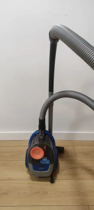 Aspiradora Philips Serie 1000