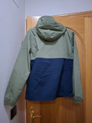 Cazadora Element verde y azul