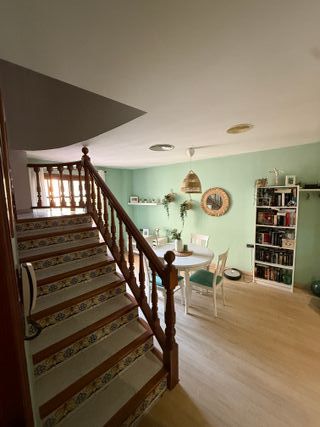 Casa completa 3 pisos y bajo comercial