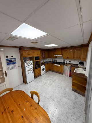 Casa completa 3 pisos y bajo comercial