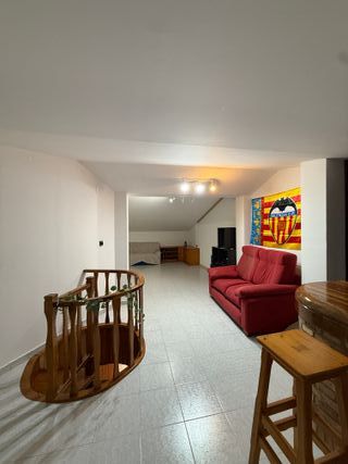 Casa completa 3 pisos y bajo comercial