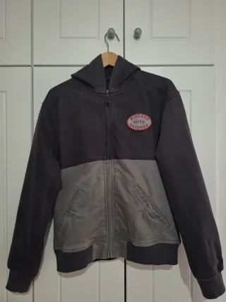 Chaqueta Vintage Gris con Parche