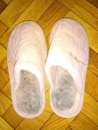 Zapatillas de casa muy usadas T.38-39