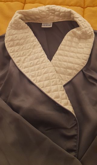 Conjunto camisón y bata gris