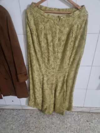 Traje de fiesta Los Montesco beige/verde oliva