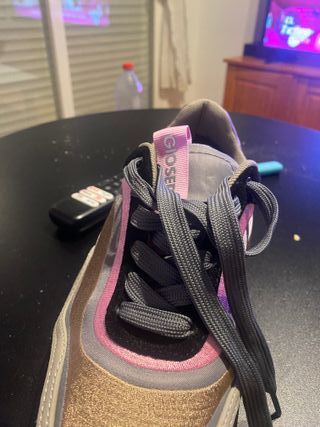 Tenis Giosseppo Mujer Talla 39