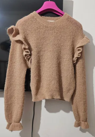 Jersey Zara Beige con Volantes