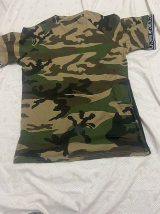 Camiseta SILK SKIM Camuflaje Blanca Negra