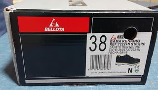 Zapatos de seguridad Bellota negros y verdes