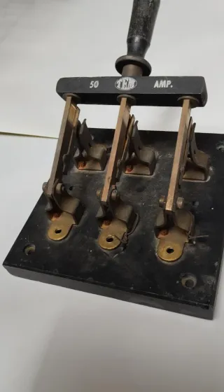 Interruptor Guillotina Antiguo TEM 50 AMP