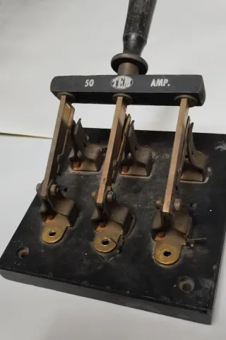 Interruptor Guillotina Antiguo TEM 50 AMP
