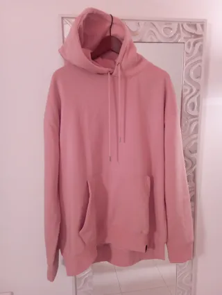 Sudadera color salmon con capucha