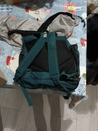 3 Mochilas roja y gris