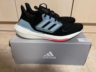 Adidas Ultraboost 22