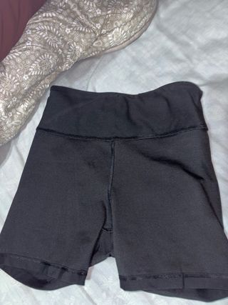 Mallas cortas negras