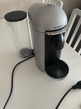 Cafetera vertuo Automática Nespresso Gris