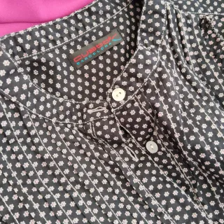 Vestido Custo Negro con Detalles Rosas t.42