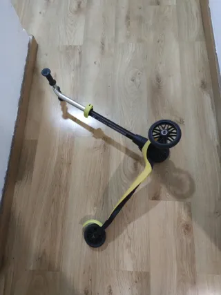 Patín 3 ruedas infantil amarillo