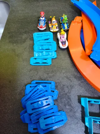 Hot Wheels Track Builder Caja Acrobacias Deluxe