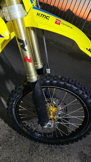 Suzuki RMZ 250 Factory
