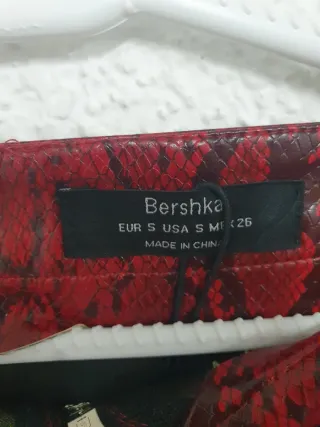 Minifalda polipiel efecto piel serpiente