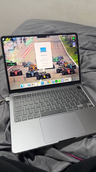 MacBook Air 2022 Plata