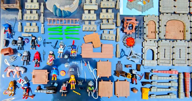 Playmobil Castillo y Torre Medieval con Figuras.