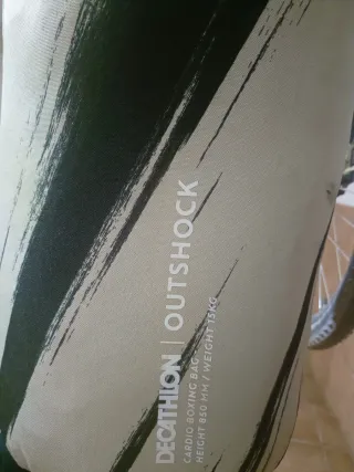 Saco de boxeo Decathlon Outshock