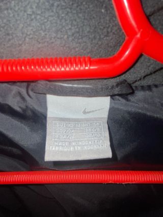 Plumífero Nike Negro Chica