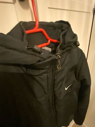 Plumífero Nike Negro Chica