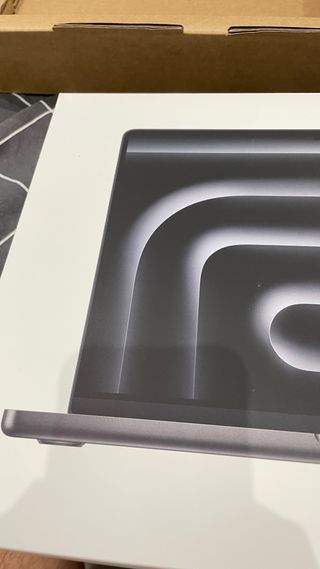 M5 MacBook Pro 14 16/512 GB 10C CPU 10