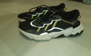 Adidas Ozweego negras