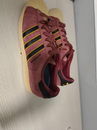 Zapatillas casi nuevas