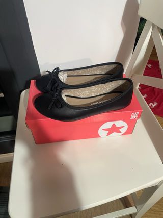 Zapatos manoletina niña negros