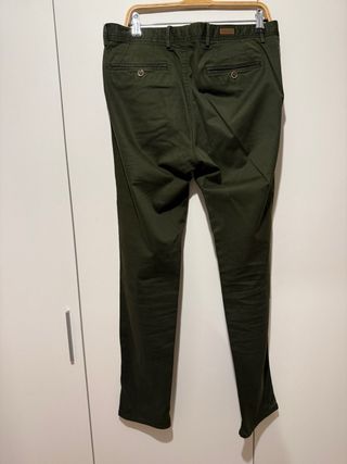 Pantalón chino verde talla 42