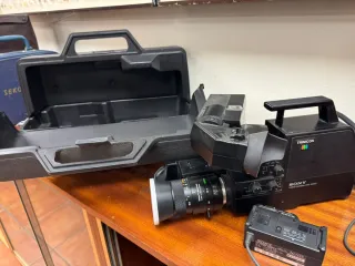 Cámara Sony Trinicon HVC-2000P Betamax