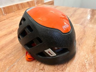 Casco Petzl Sirocco