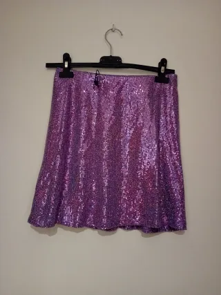 Falda Bershka lentejuelas lila T.S