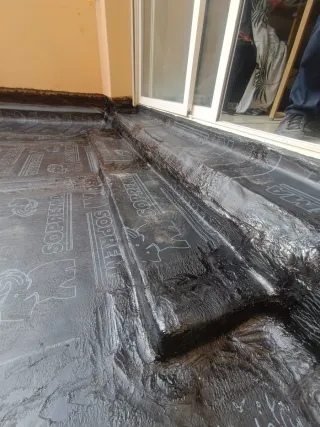 Oficial de telas asfáltica