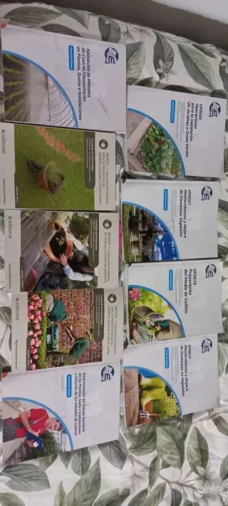 Libros Formación Prof. peón y Oficial Jardineria.