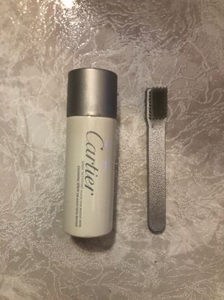 Limpiador Cartier y cepillo para pulsera