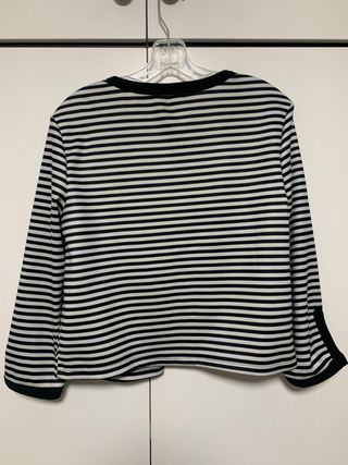 Cárdigan de rayas blanco y negro