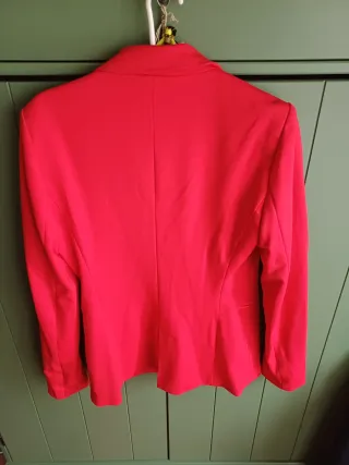 Americana roja Stradivarius