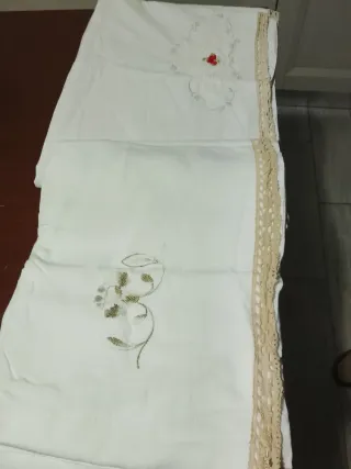 2 Lenzuola Matrimoniali Ricamate