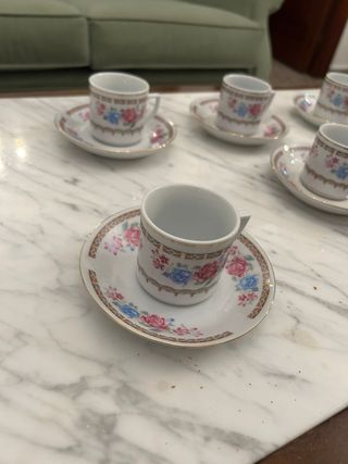 Set da caffè in porcellana floreale